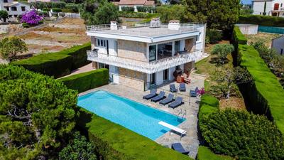 Villa - 235 m² - 7 pièces