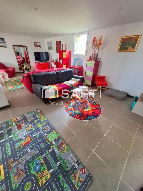 Maison - 417 m² - 14 pièces