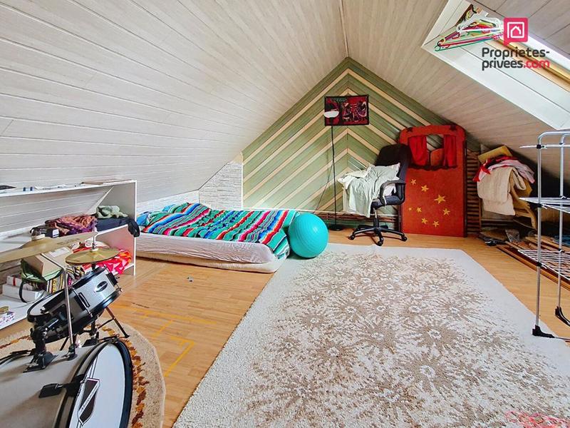 Maison - 90 m² - 5 pièces