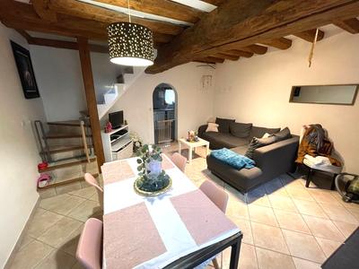 Maison - 85 m² - 5 pièces