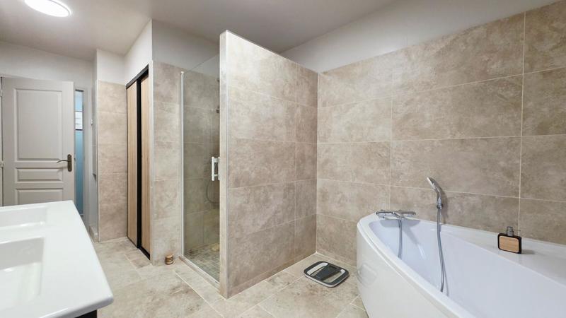 Maison - 156 m² - 7 pièces