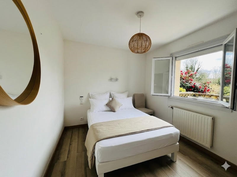 Maison - 93 m² - 4 pièces