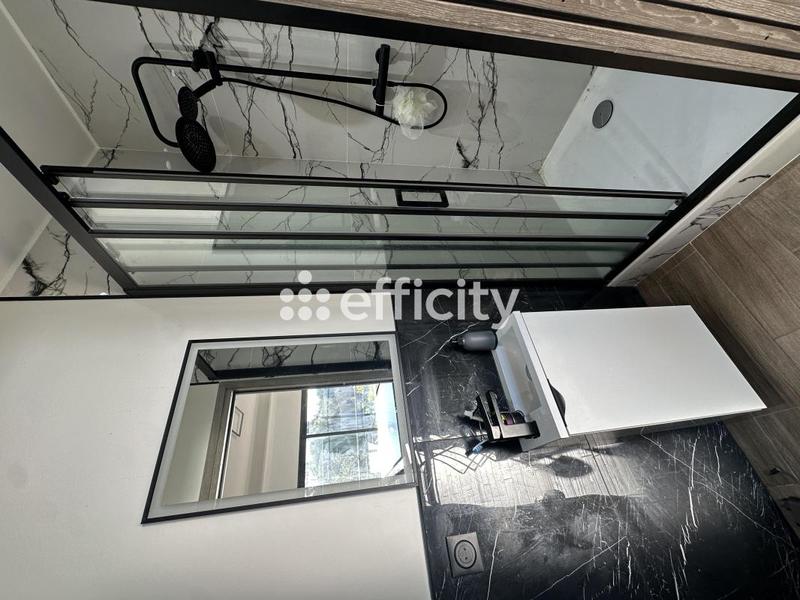 Villa - 143 m² - 8 pièces