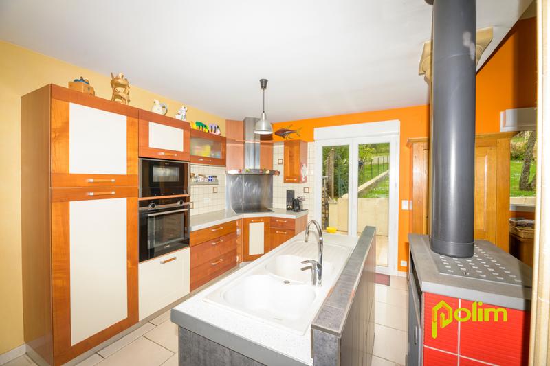 Maison - 186 m² - 6 pièces