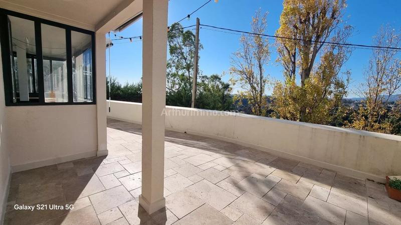 Appartement - 90 m² - 4 pièces