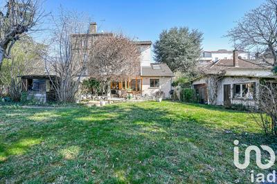 Maison - 170 m² - 7 pièces