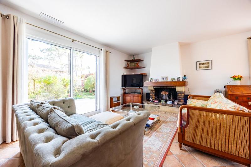 Maison traditionnelle - 134 m² - 6 pièces