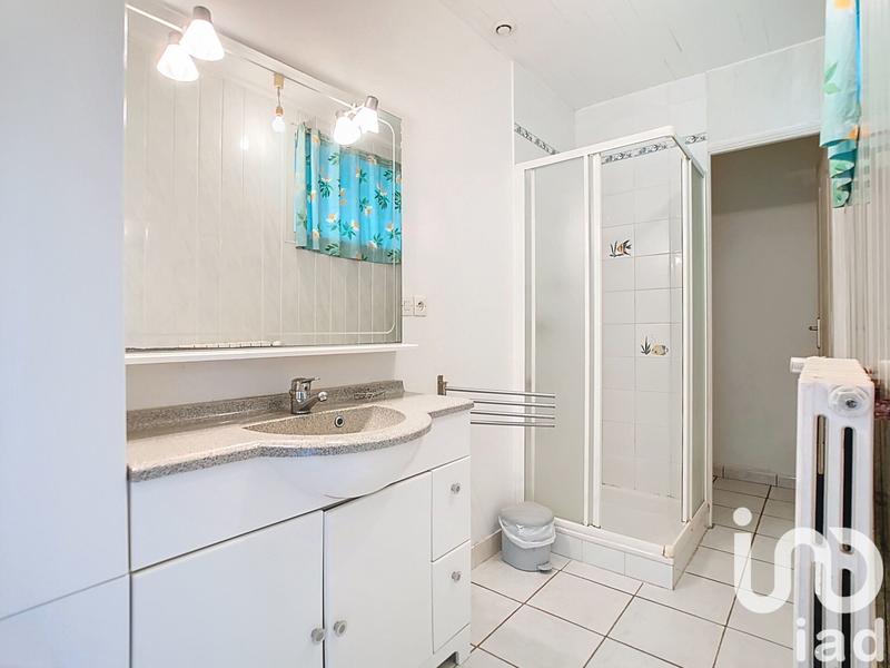 Maison - 390 m² - 4 pièces