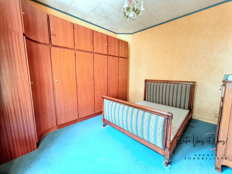 Maison - 219 m² - 8 pièces