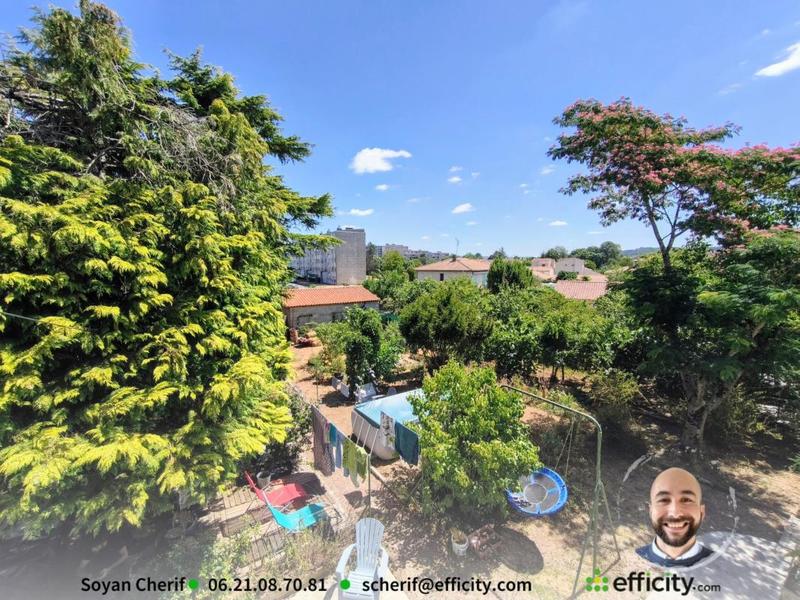 Maison - 99 m² - 5 pièces