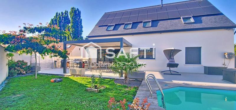 Maison - 180 m² - 7 pièces