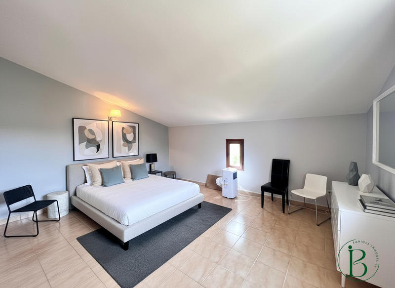 Villa - 140 m² - 4 pièces