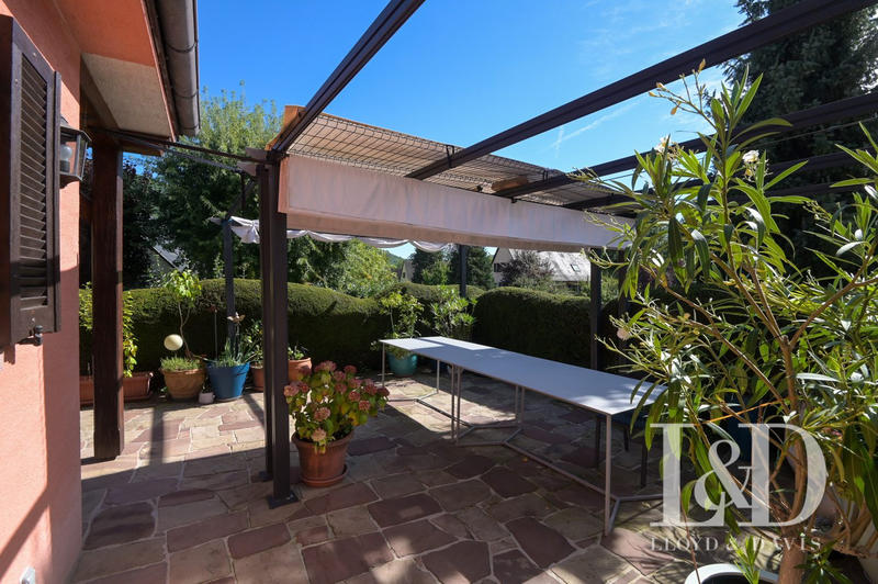 Maison contemporaine - 181 m² - 7 pièces