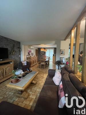 Maison - 102 m² - 7 pièces