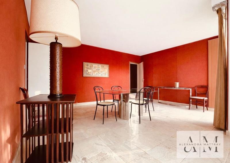 Maison - 227 m² - 9 pièces