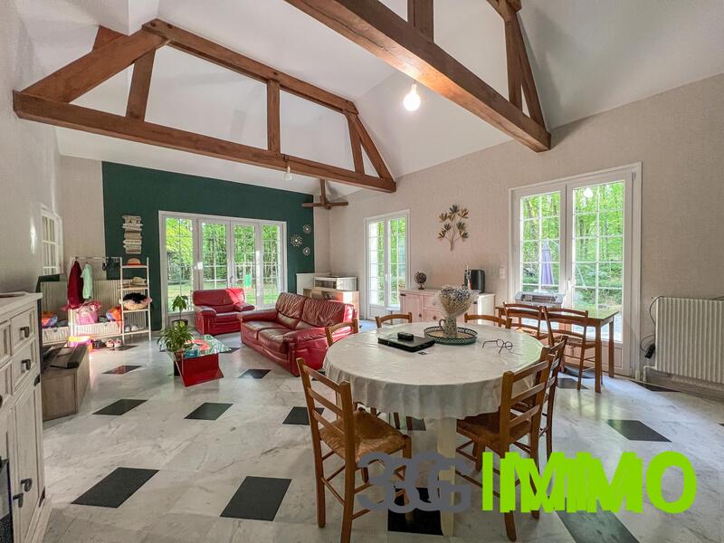 Maison - 170 m² - 7 pièces