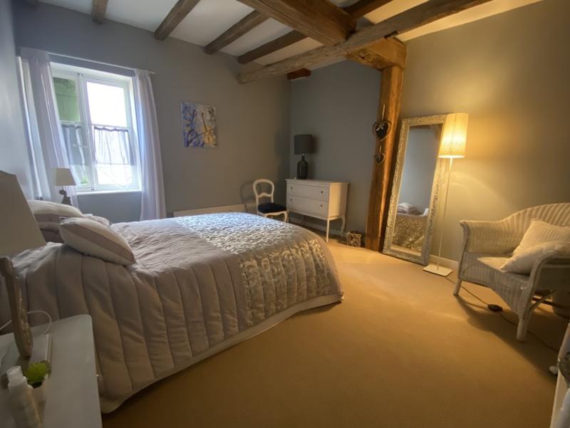 Maison - 243 m² - 6 pièces