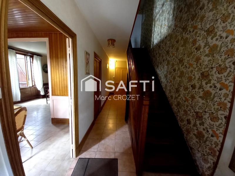 Maison - 207 m² - 6 pièces