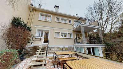 Appartement - 300 m²