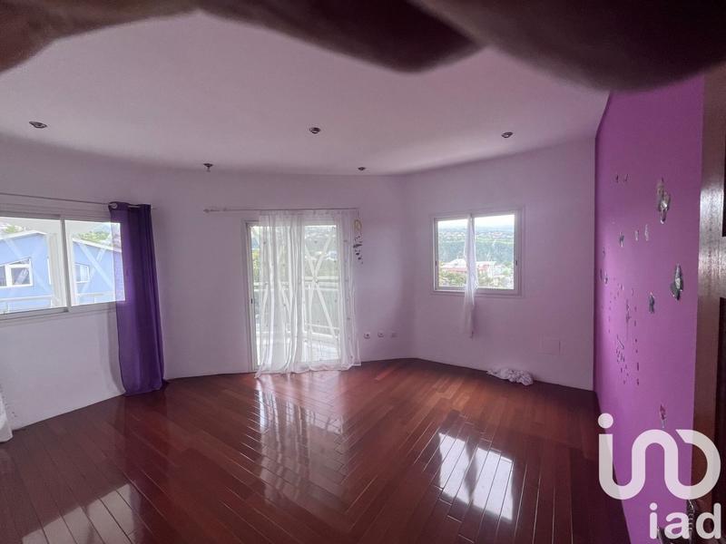 Maison - 294 m² - 5 pièces