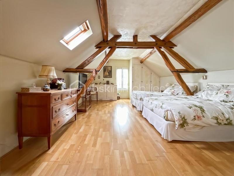 Maison - 153 m² - 5 pièces