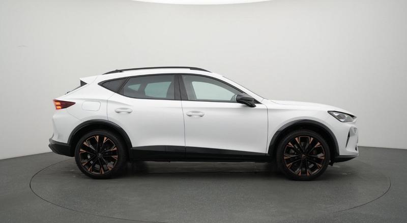 Cupra Formentor Vz 272 Hybride Rechargeable / Matrix Led Attache Remorque Regulateur de Distance Sennheiser Coffre Elec Sieges