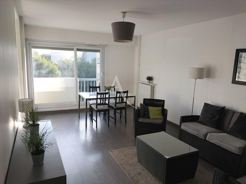 Appartement - 82 m² - 4 pièces