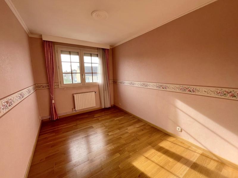 Maison traditionnelle - 80 m² - 5 pièces