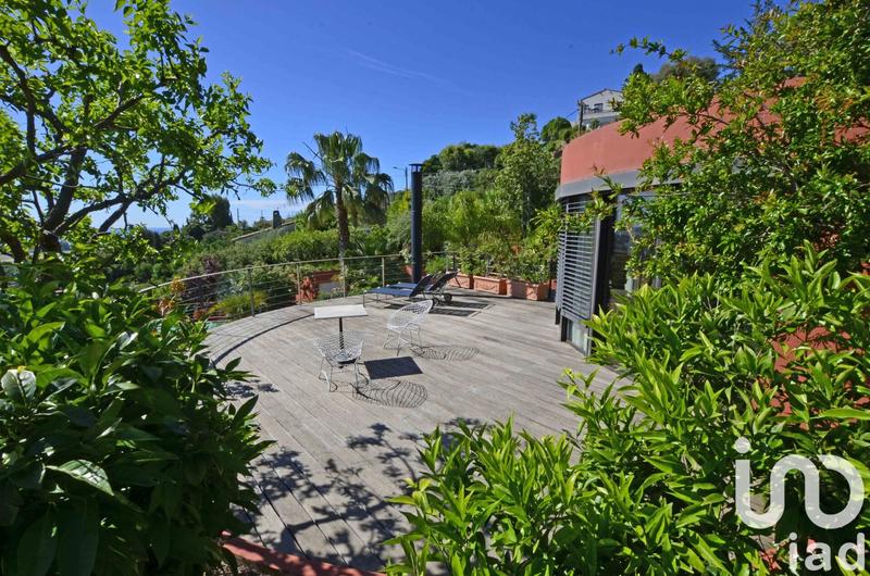 Maison de maîtres - 300 m² - 8 pièces