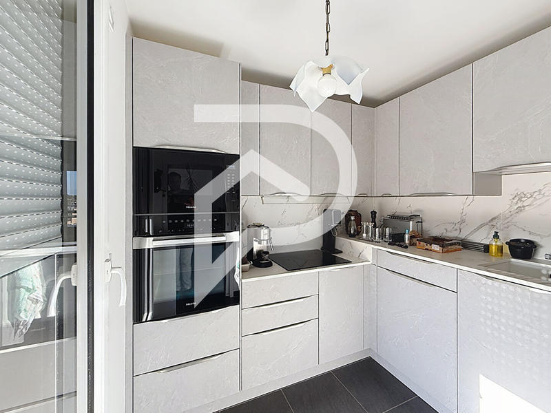 Appartement - 86 m² - 3 pièces