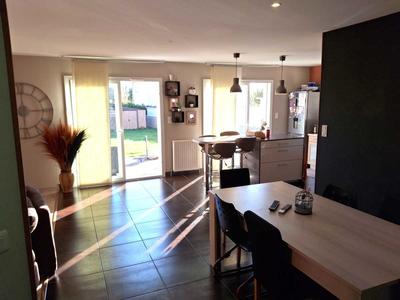 Maison - 95 m² - 4 pièces