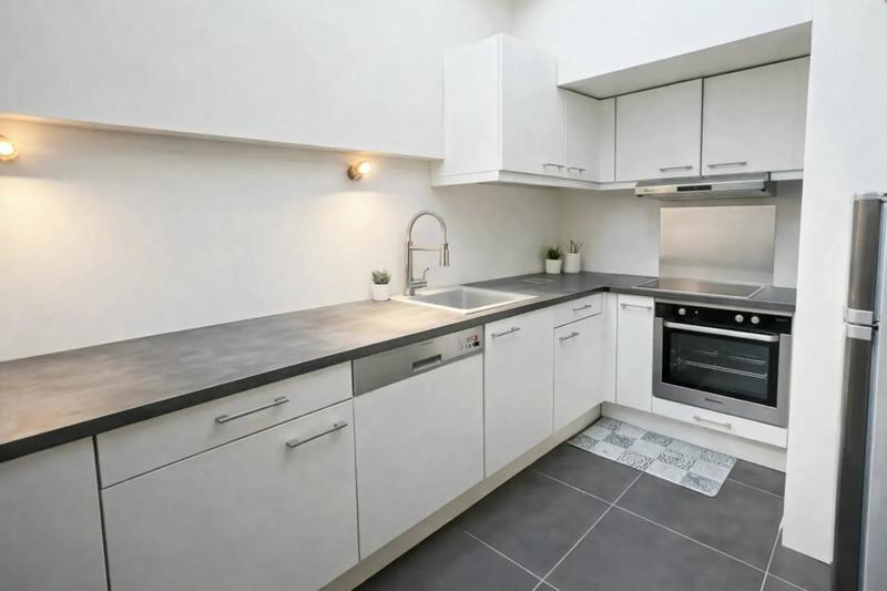 Loft - 38 m² - 2 pièces