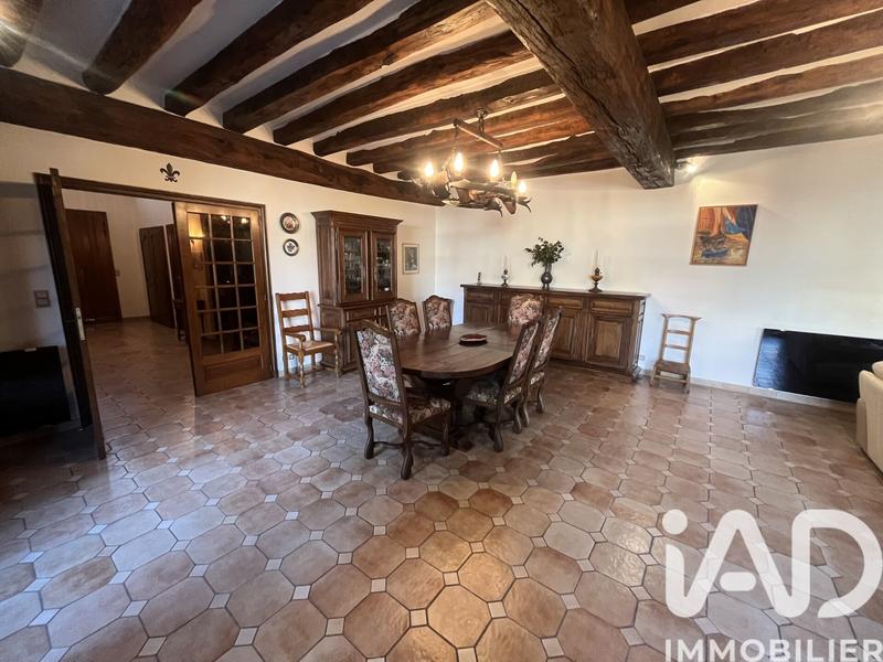 Maison - 255 m² - 8 pièces