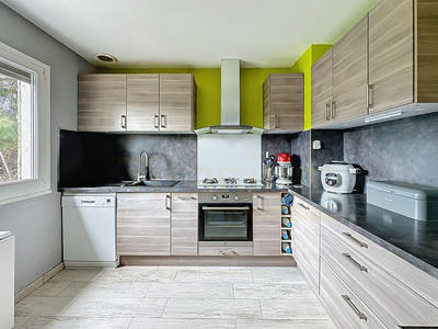 Maison - 120 m² - 5 pièces