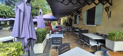 Propriété - 390 m² - 12 pièces