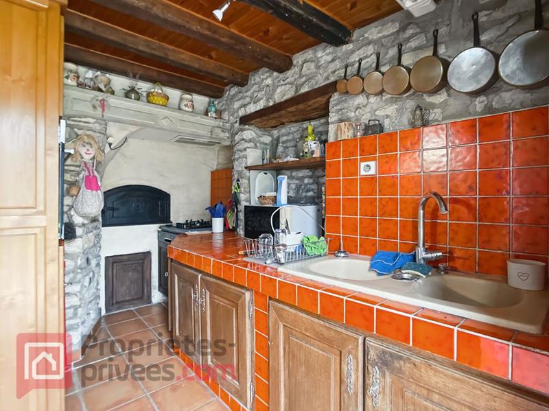 Maison - 353 m² - 9 pièces