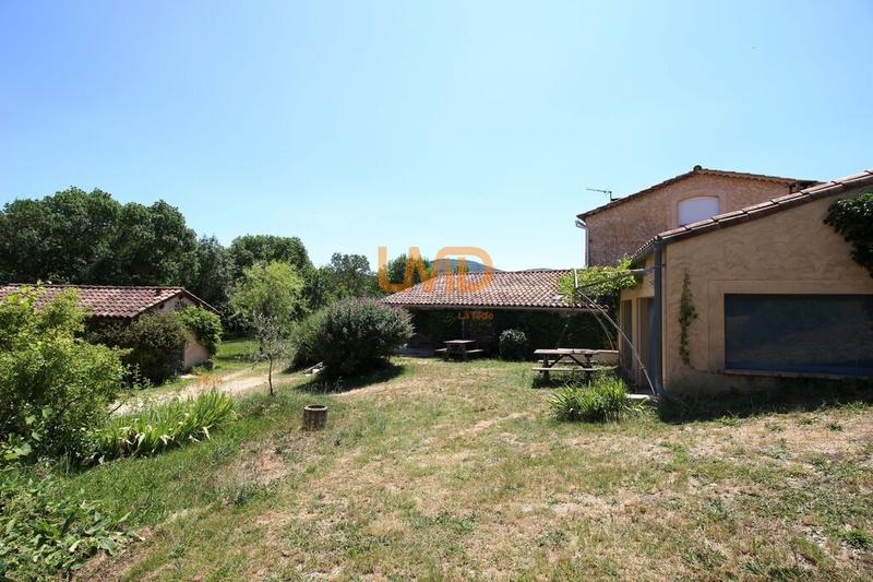 Maison - 136 m² - 7 pièces