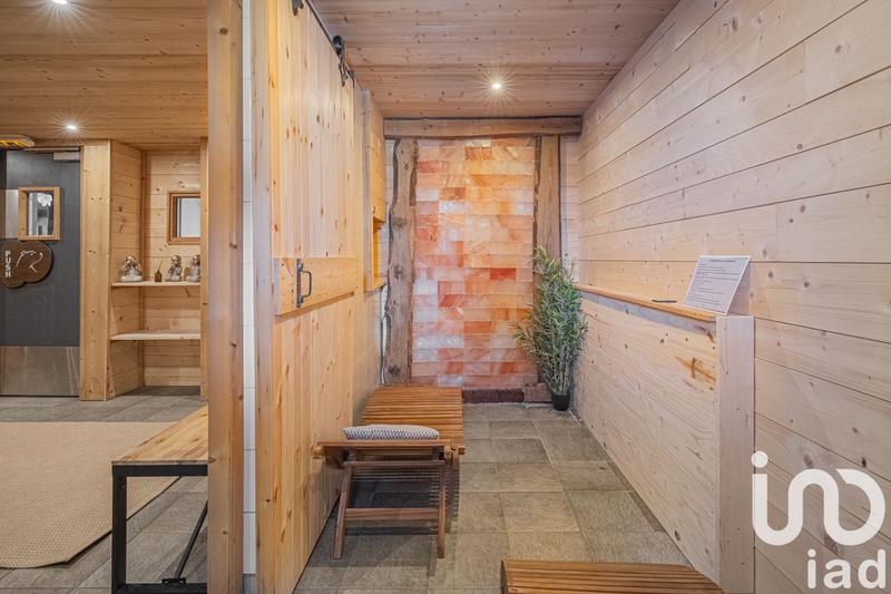 Maison - 424 m² - 10 pièces