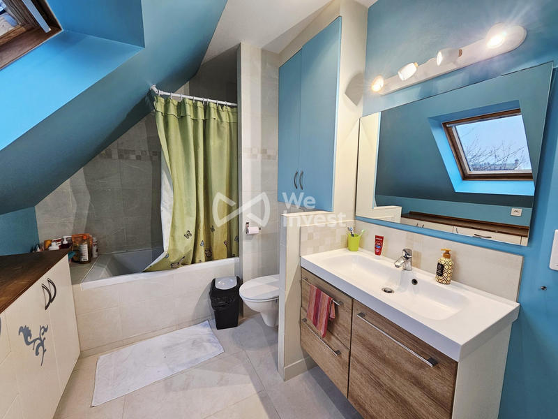 Maison traditionnelle - 131 m² - 7 pièces