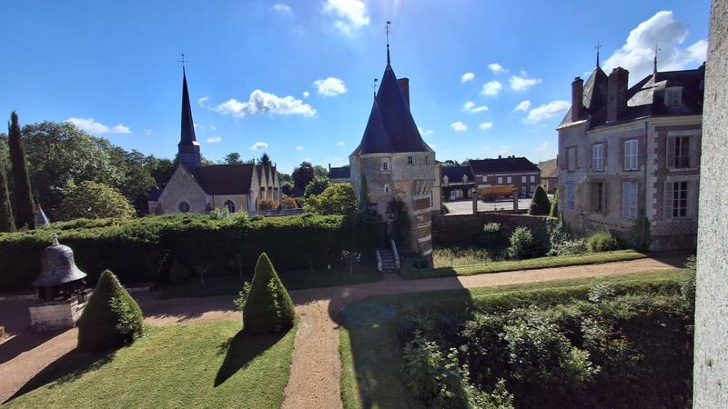 Manoir - 2 500 m² - 35 pièces