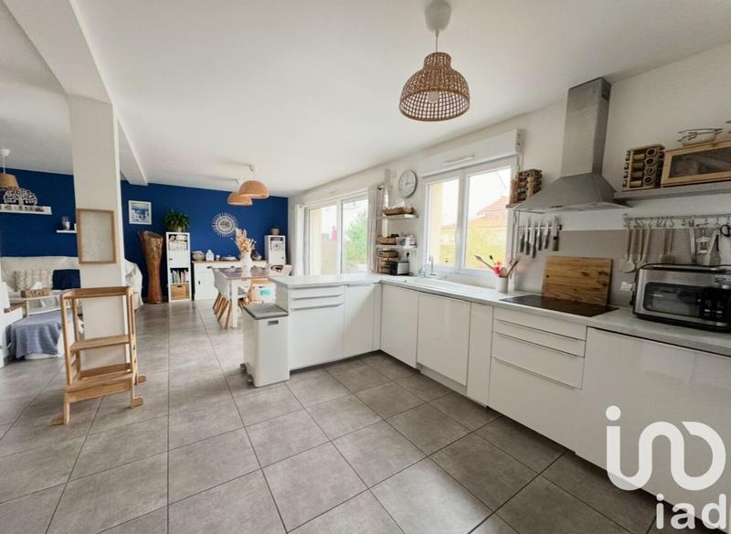 Maison - 90 m² - 5 pièces