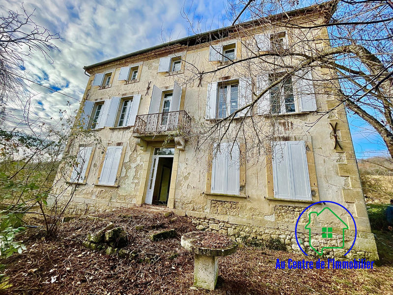 Maison - 343 m² - 6 pièces