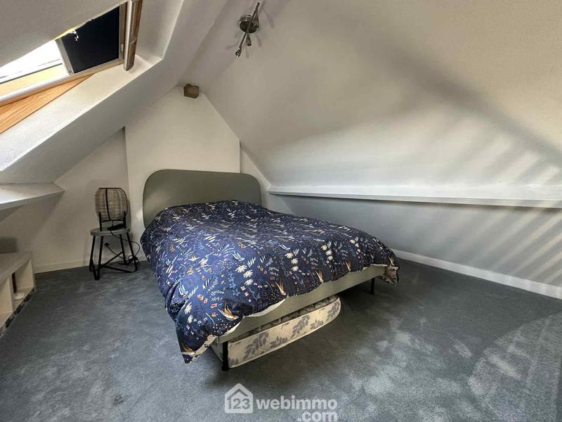 Maison - 187 m² - 8 pièces