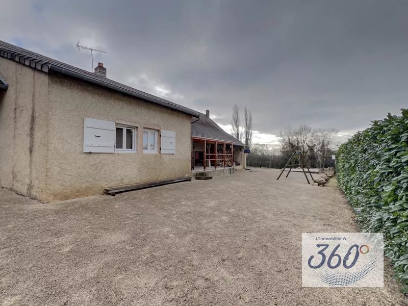 Maison - 143 m² - 5 pièces