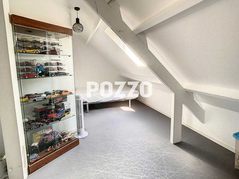Maison - 92 m² - 5 pièces