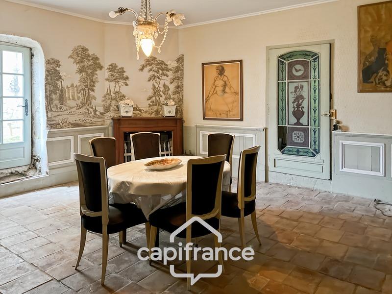 Maison - 450 m² - 11 pièces