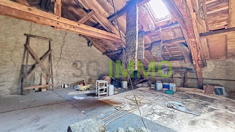 Maison - 236 m² - 10 pièces