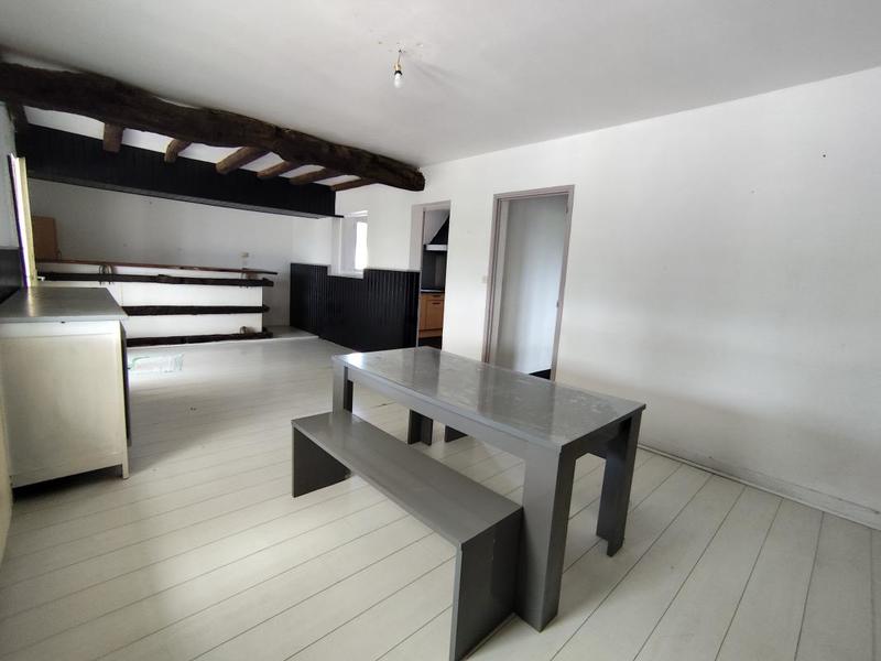 Maison - 180 m² - 8 pièces