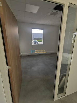 Bureau - 135 m² - 5 pièces