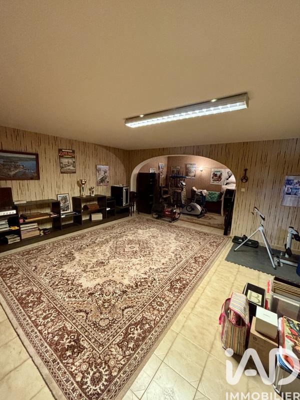 Maison - 290 m² - 6 pièces